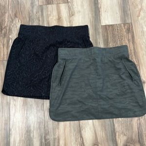 Lot of 2 Orvis Athletic Skirt Metallic with shorts